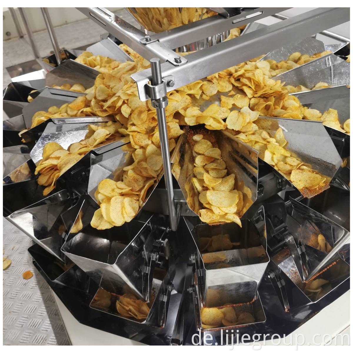 packing machine for potato chips